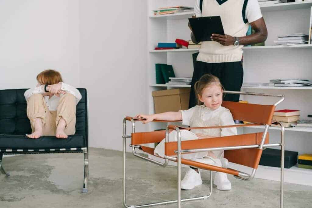 Besuch beim Therapeuten Kopfschmerzen bei Kindern 